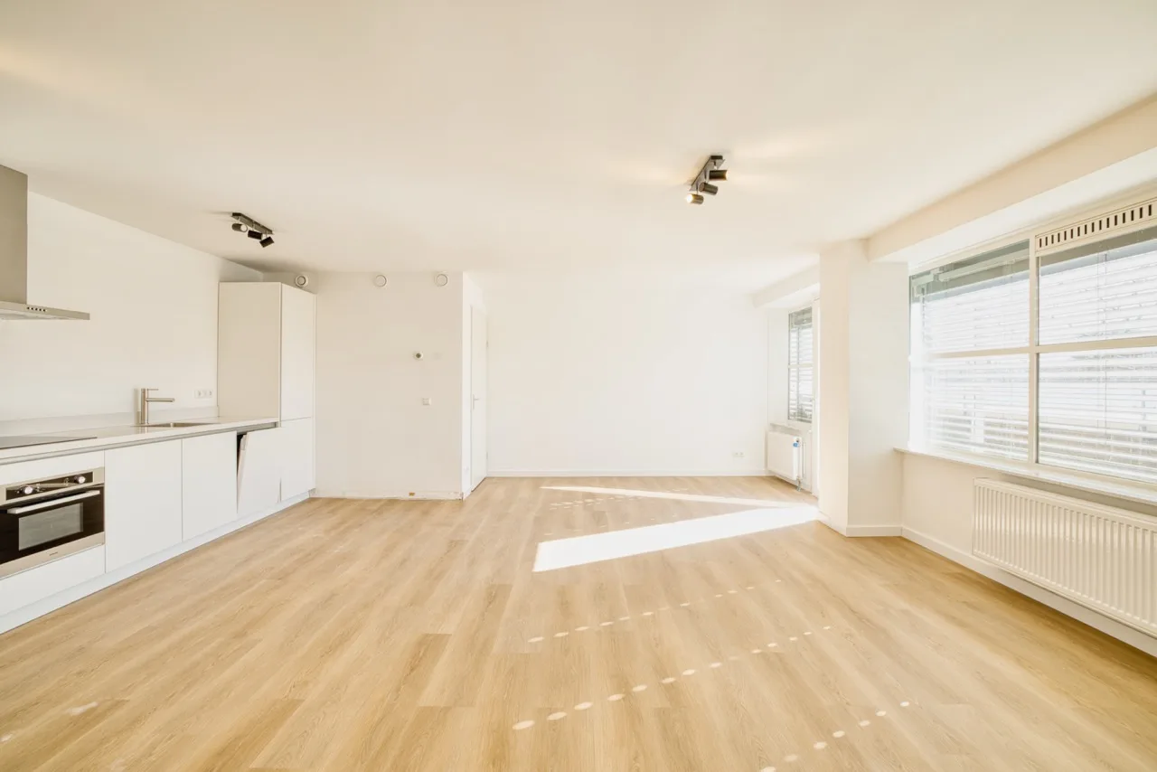 Snel schakelen Rond de Energiecentrale